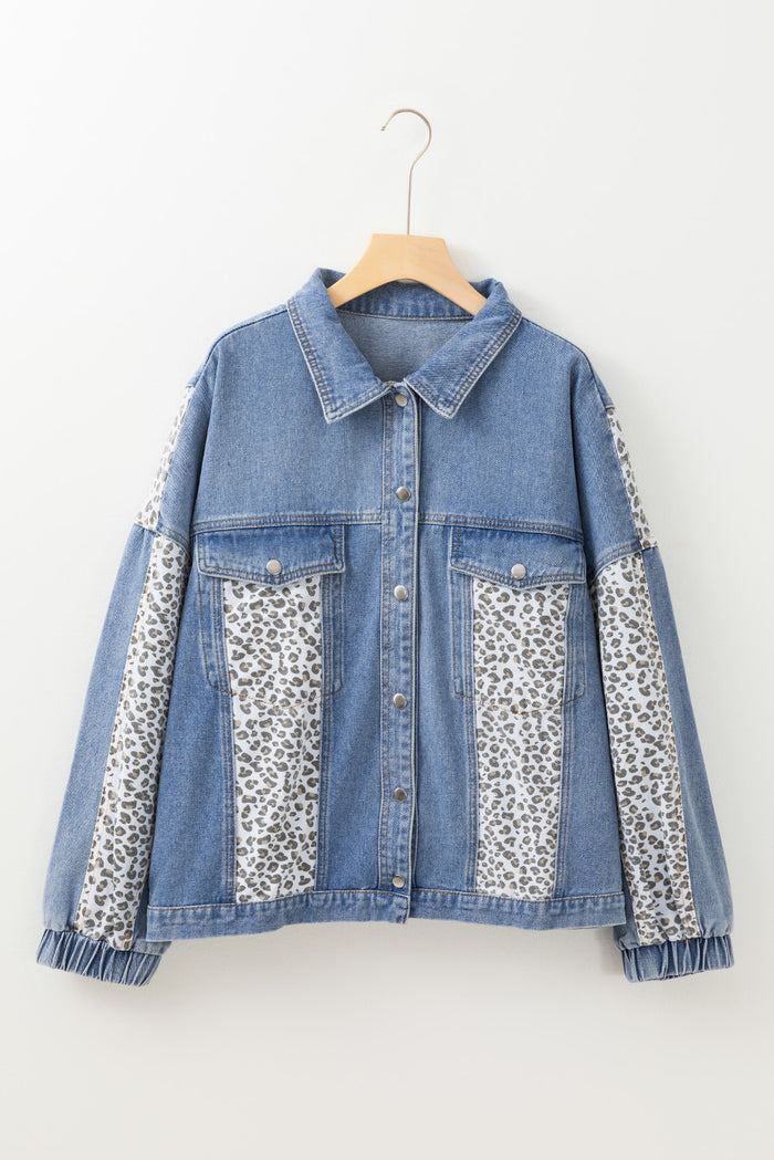 Veste en jean grande taille avec détails à rabat et patchwork léopard